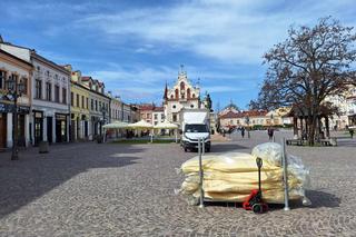 Trwa rozkładanie ogródków letnich w Rzeszowie