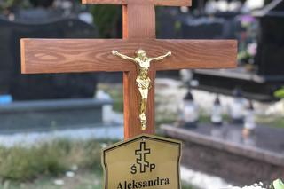 Grób Oli utonął w kwiatach. Tak bliscy pożegnali ukochaną Ksandrę
