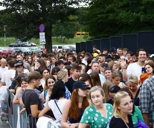 Gigantyczne kolejki przed stadionem. Tak fani czekali na koncert Dawida Podsiadło