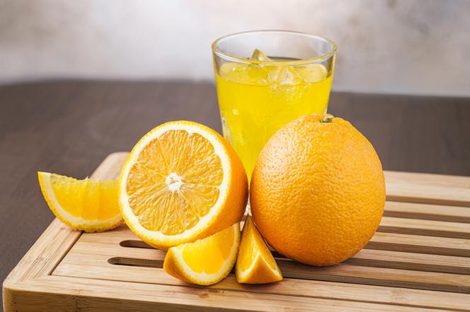 Domowa fanta z 1 pomarańczy: łatwy przepis na popularny napój gazowany
