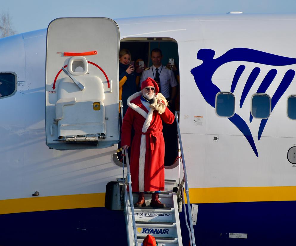 Mikołaj wylądował na łódzkim lotnisku
