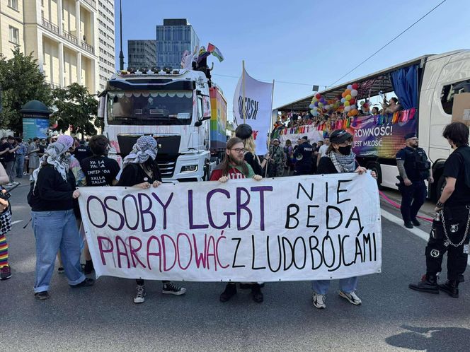Parada Równości w Warszawie zablokowana. Szokujące sceny.