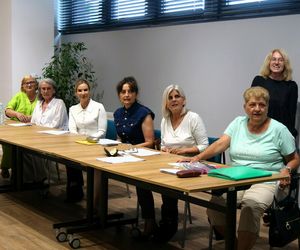 Marta Nawrocka śpiewała i gotowała z seniorami w Stalowej Woli