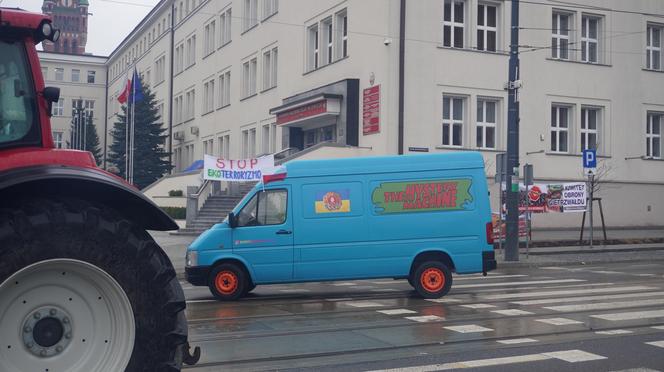 Protest rolników w Olsztynie 21 lutego. Co dzieje się w centrum?