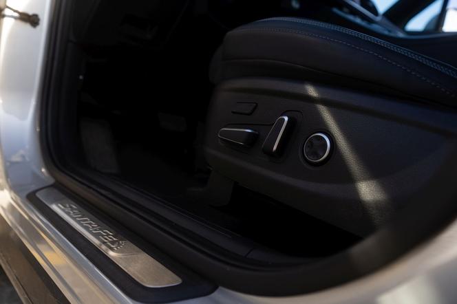 Hyundai Santa Fe 1.6 T-GDI PHEV 6AT 4WD Platinum