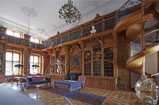 Dawniej rezydencja magnackiego rodu, dziś imponująca galeria sztuki. Zaglądamy do wnętrz Pałacu w Rogalinie