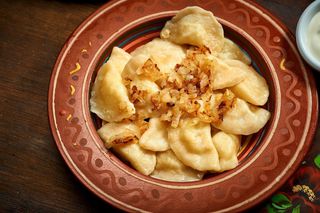 Przepis na pierogi św. Jacka. Farsz z nieoczywistym składnikiem zachwyca