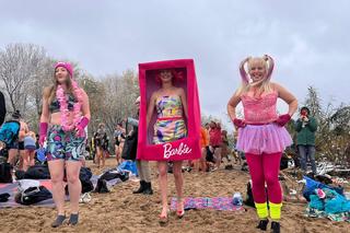 Warszawa morsuje! Gdzie i jak wchodzić do lodowatej wody? 