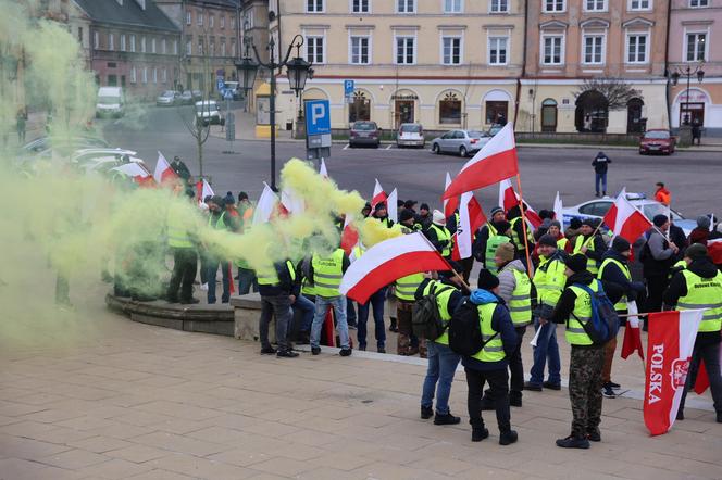 Protest rolników 20 marca w Lublinie. Przeszli ulicami miasta pod LUW