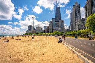 Sezon plażowy startuje już w piątek! Jezioro Michigan czeka!