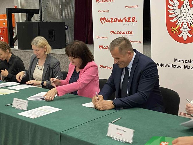 Kilkadziesiąt nowych inwestycji w powiecie siedleckim z dofinansowaniem Mazowsza