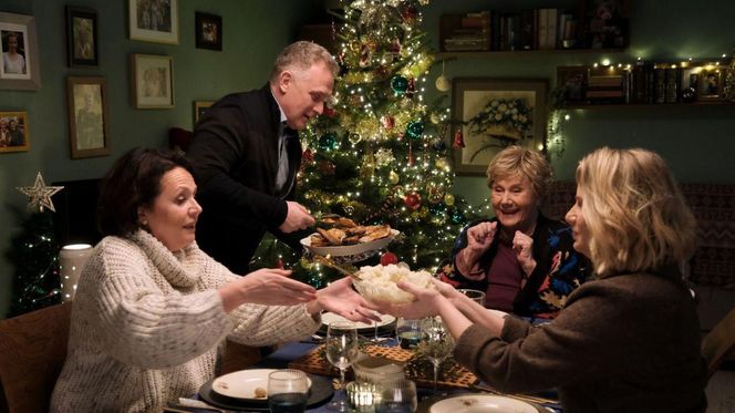 M jak miłość odc. 1854. Judyta  (Paulina Chruściel), Marysia (Małgorzata Pieńkowska), Artur Rogowski (Robert Moskwa), Barbara (Teresa Lipowska)