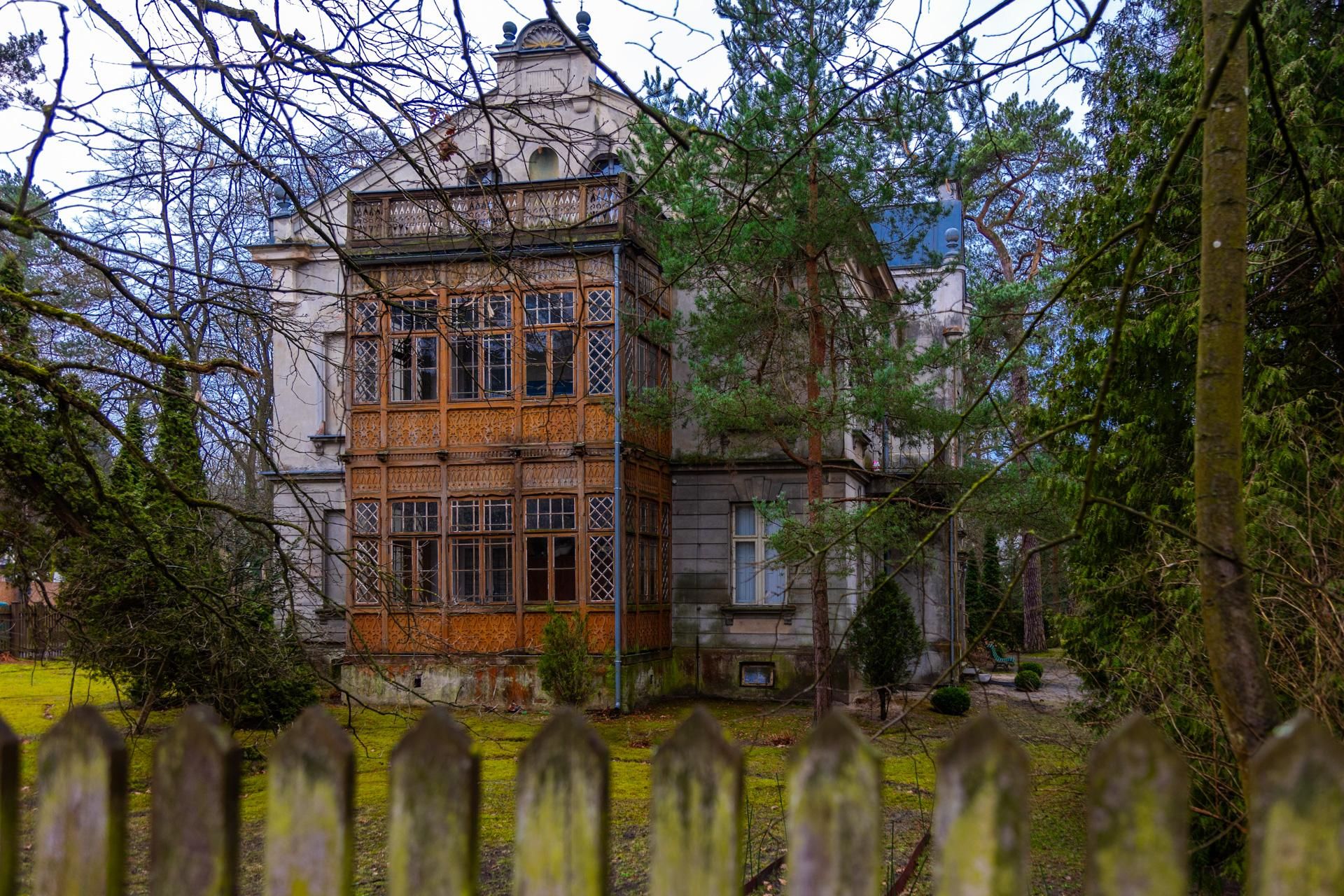 Willa Julia, ul. Batorego 20, Konstancin-Jeziorna