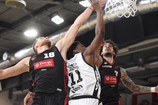 Legia Warszawa wygrała 87:76 z Energą Czarnymi Słupsk