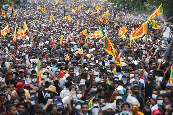 Sri Lanka. Ogromne protesty w Kolombo. Prezydent uciekł ze swojej rezydencji [ZDJĘCIA]