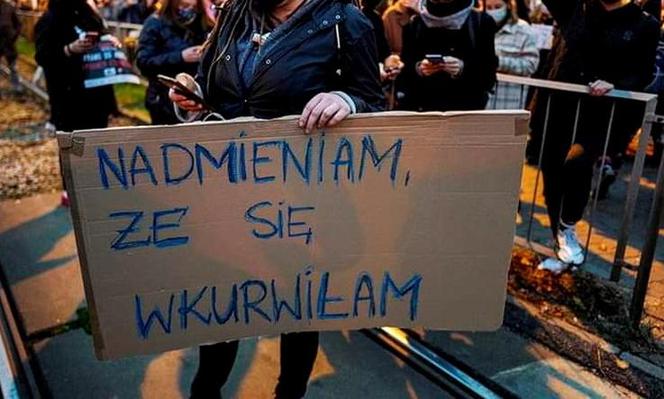 Strajk kobiet. Które hasło najlepsze? 