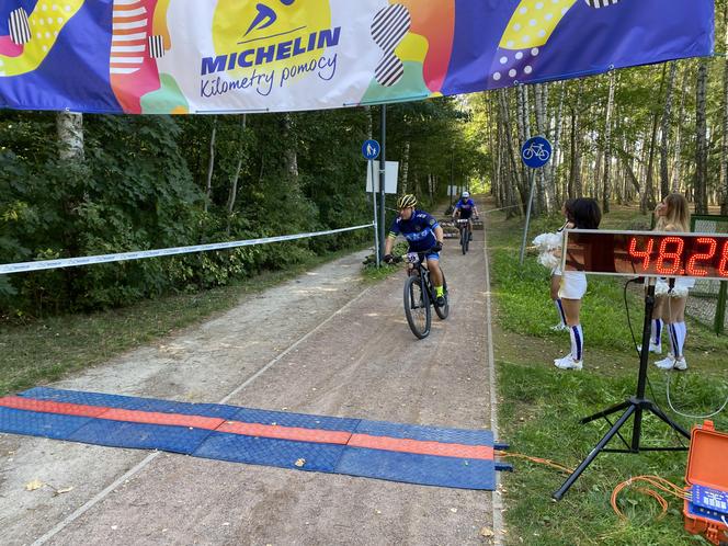 Kilometry Pomocy Michelin 2024. Sportowe emocje na plaży miejskiej w Olsztynie. Zobacz zdjęcia!