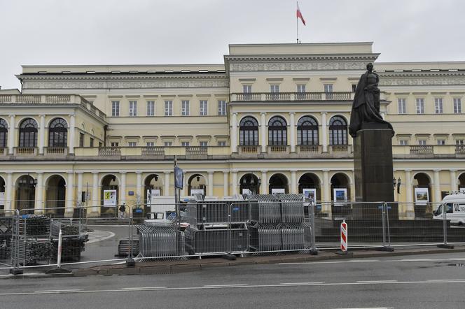 Finał WOŚP 2023. Budowa sceny w Warszawie