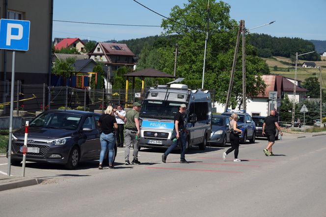 Strzelanina w Starej Wsi. Trwają poszukiwania Tadeusza Dudy