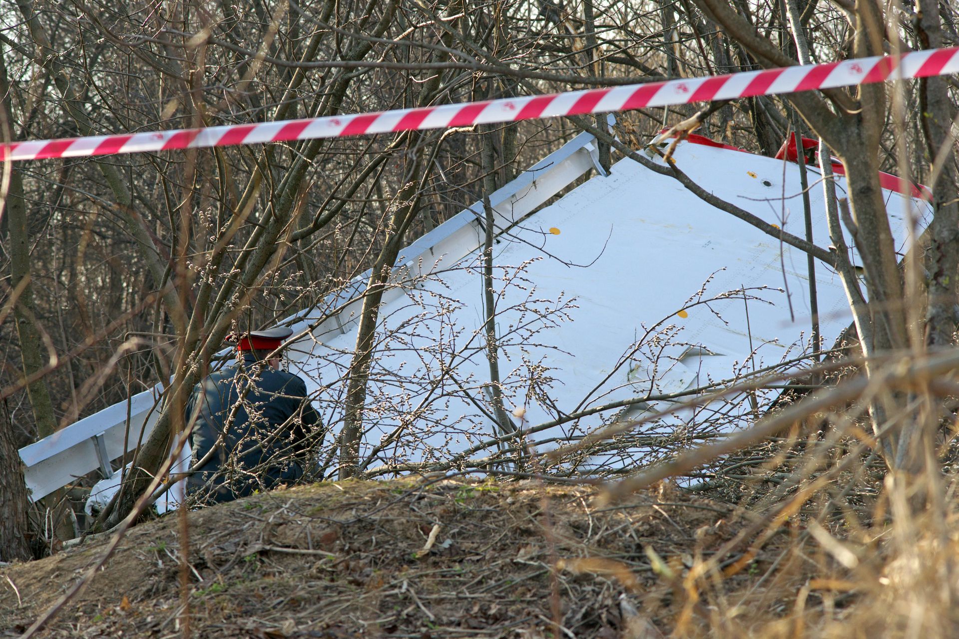 Bada sprawę Smoleńska. „Nic nie wskazuje na wybuch”