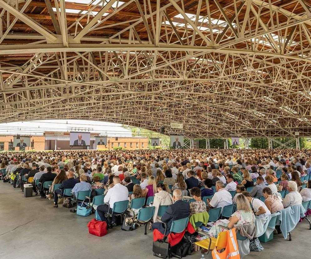 Kongresy Świadków Jehowy w 19 miastach. W Sosnowcu największe
