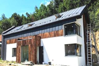 Metamorfoza i remont starej stodoły w górach