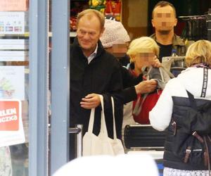 Donald Tusk udał się do sklepu. Natychmiastowa reakcja ludzi