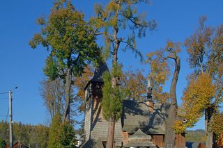 To jeden z najpiękniejszych drewnianych kościołów w Małopolsce. Jest uznawany za perłę gotyku