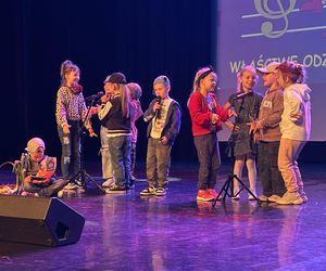 W tym roku na Scenie Teatralnej Miasta Siedlce zaprezentowali się uczestnicy z 19 przedszkoli oraz 27 szkół podstawowych z Siedlec i powiatu siedleckiego.