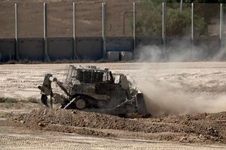 Czołgi w centrum miasta Gaza