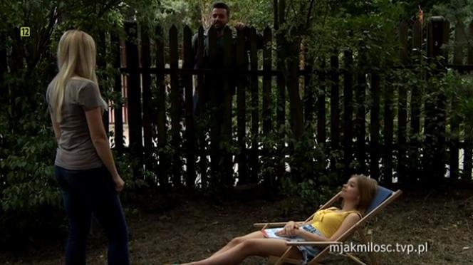M jak miłość odc. 1394. Zosia (Julia Wróblewska), Joasia (Barbara Kurdej-Szatan), Eryk (Rafał Szatan)