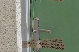 Brat rzucił się z nożem na brata. Wstrząsające relacje sąsiadów. „Krzyczał, że długo nie wytrzyma”