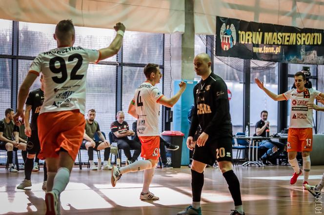 FC Toruń -  Acana Orzeł Jelcz-Laskowice 3:5, zdjęcia z meczu