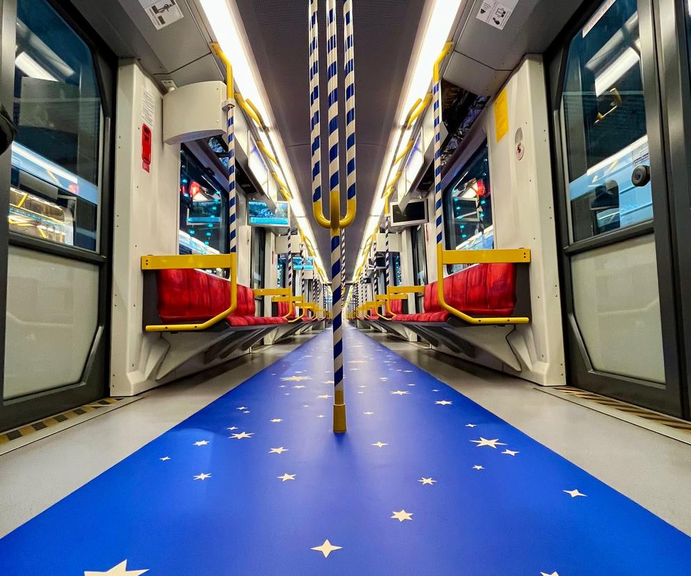 Świąteczne metro w Warszawie