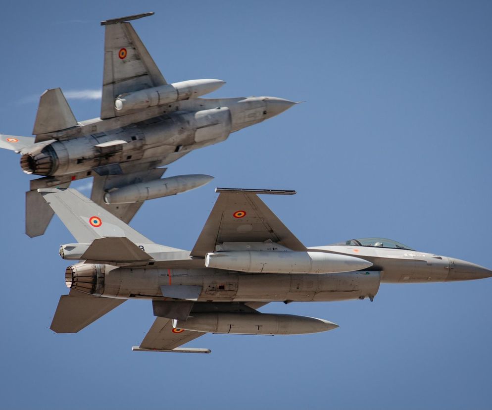 Rumunia wzmacnia swoje siły powietrzne. Trzy nowe F-16 z Norwegii docierają do kraju