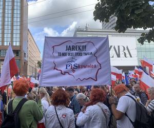 Hasła z Marszu Miliona Serc