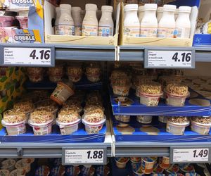 Porównaliśmy ceny w polskim i niemieckim markecie. Gdzie zarobimy tańsze zakupy na Wielkanoc? 