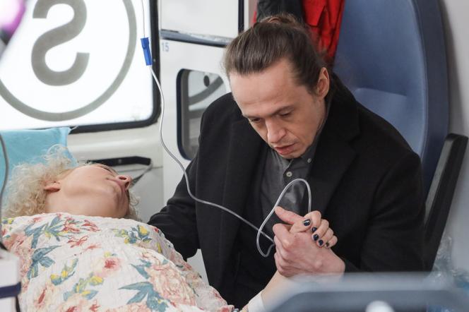 Na Wspólnej odc. 3486. (Katarzyna Ptasińska), Emil (Piotr Ligienza)