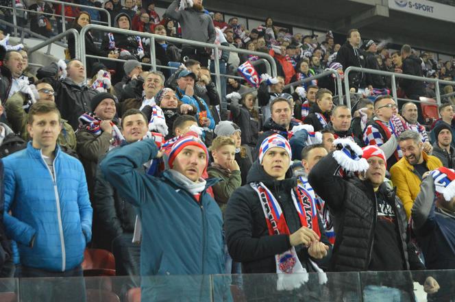 Górnik Zabrze - Cracovia: Gol Cabrery daje gościom 3 punkty [ZDJĘCIA KIBICÓW]