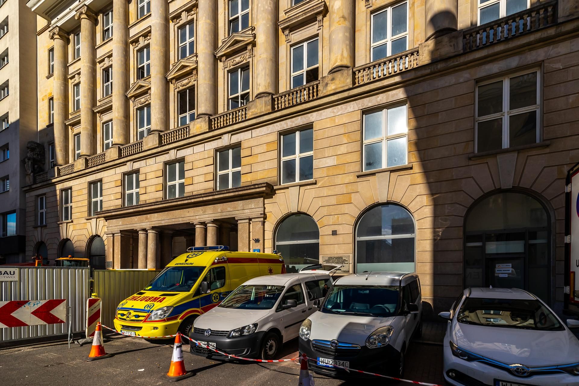 Kamienica na ul. Moniuszki 8 w Warszawie