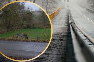 Radiowóz minął grupę ludzi. Policjanci cofnęli się do nich, gdy tylko zobaczyli, co leży w polu