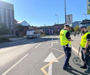 Trwają poszukiwania świadków śmiertelnego wypadku. W Katowicach autobus potrącił 63-latka