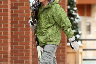 Ashton Kutcher na snowboardzie