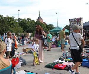 Wyprzedaż garażowa na placu Krakowskim w Gliwicach 