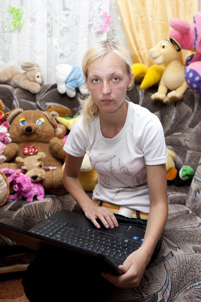 PRZEZ SĄSIADÓW STRACIŁA DZIECI