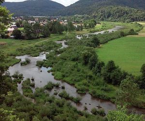 San. To główna rzeka Bieszczad. Stanowi granicę pomiędzy Polską a Ukrainą