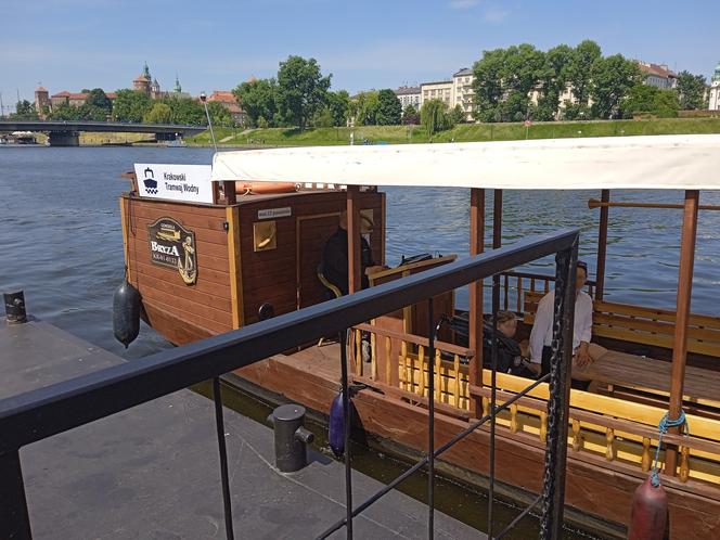 Krakowski Tramwaj Wodny wznowił kursy! Ile kosztują bilety?