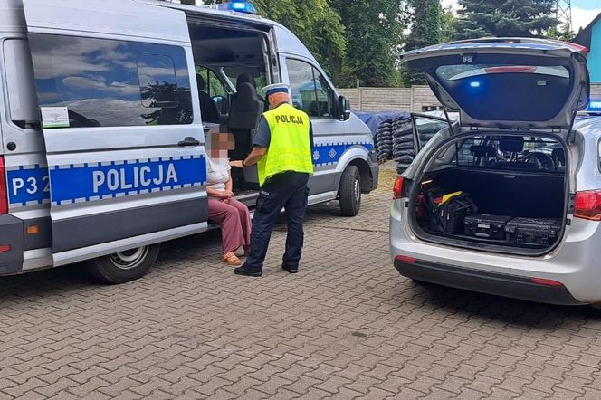 Kierująca mercedesem zderzyła się z radiowozem