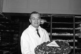 Tłusty czwartek w czasach PRL-u! Tak kiedyś robiono pączki [ZDJĘCIA] 