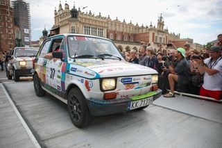 Finał Wielkiej Wyprawy Maluchów na Rynku w Krakowie